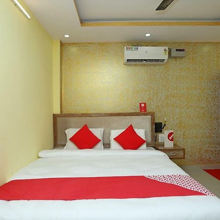 Hotel Oyo 18597 Satyam Meerut Exterior foto